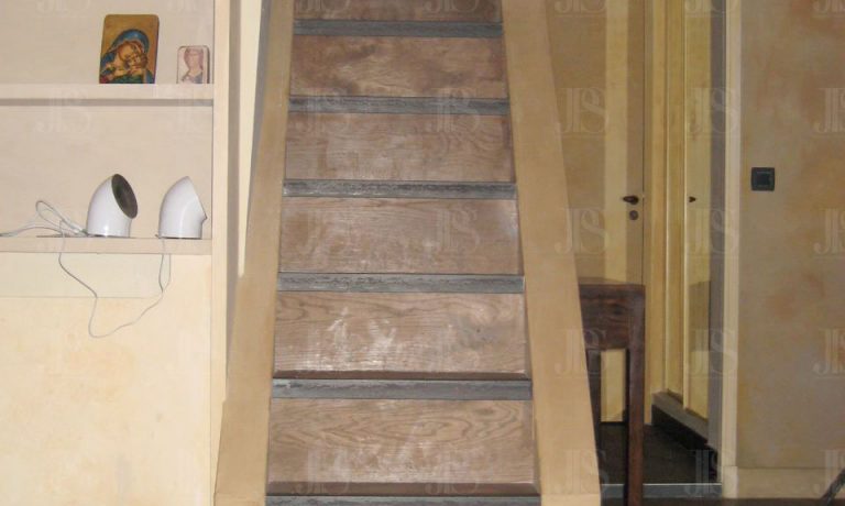 escalier d'intérieur métallique sur mesure, JPS serrurier